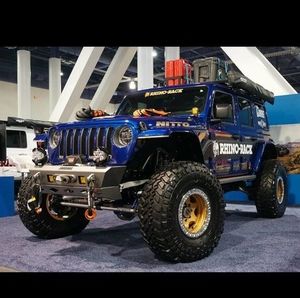 Meet your Posher, Noel